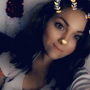 Meet your Posher, Alicia